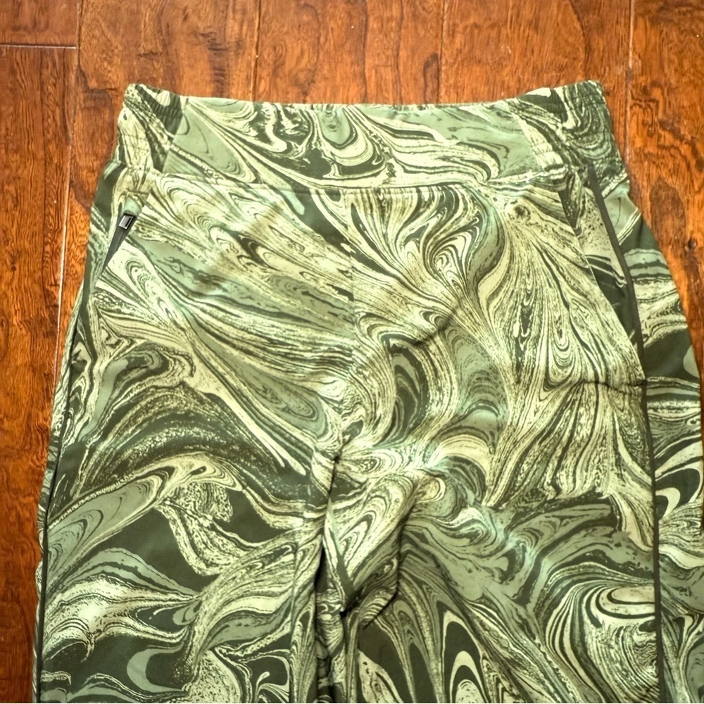 ATHLETA Brooklyn Jogger Size 0 Sumi Marble Green Lightweight Athletic Pants - Picture 4 of 10